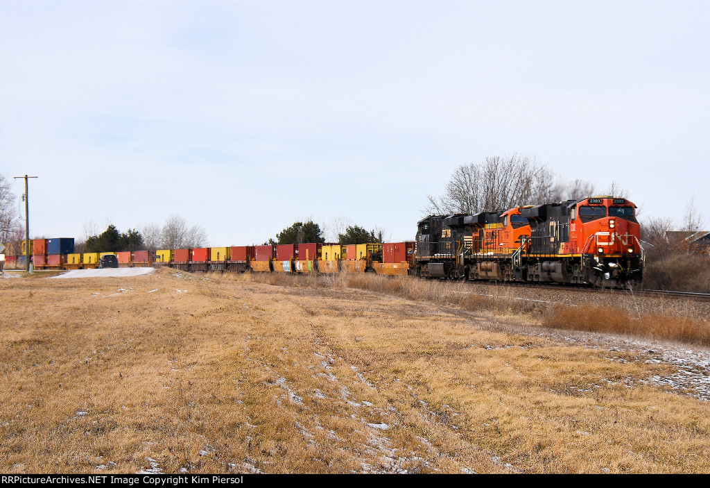 CN 2303